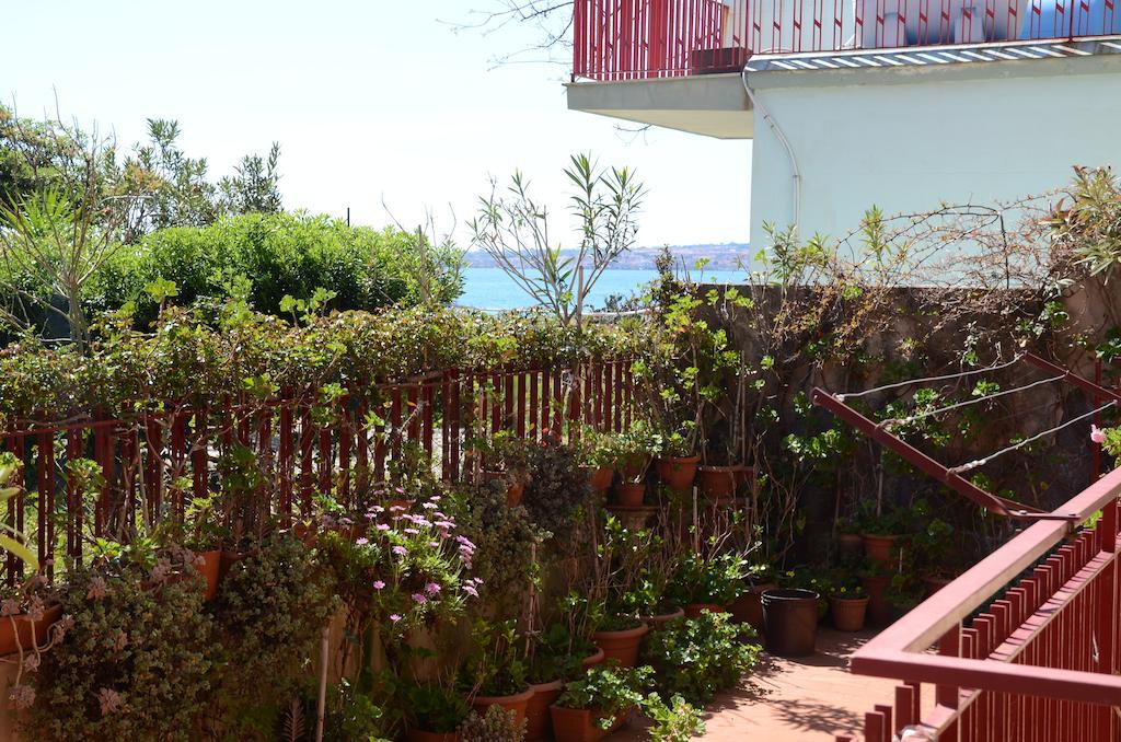 Casa Susanna Fondachello  Bagian luar foto