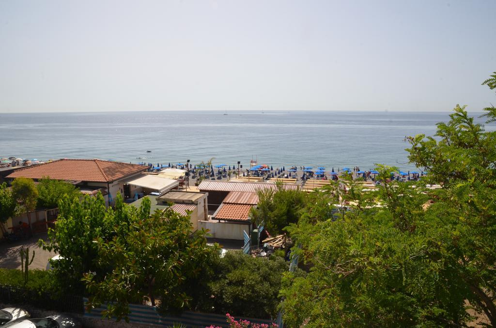 Casa Susanna Fondachello  Bagian luar foto
